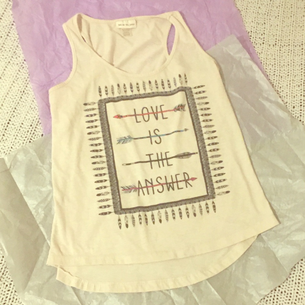 ⭐ IVORY LOVE TANK LIKE TOP